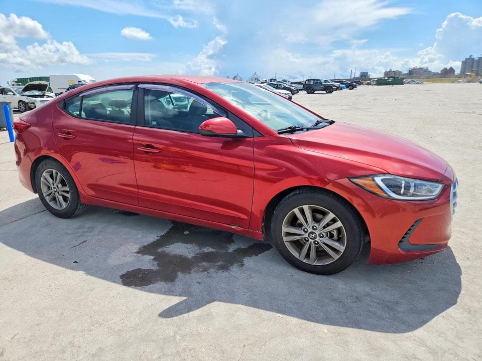 2017 HYUNDAI ELANTRA SE 4