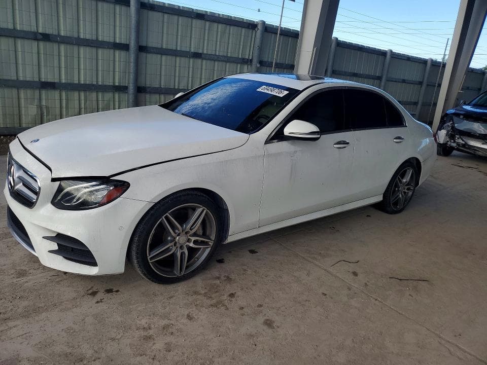 2017 MERCEDES-BENZ E 300 - 1