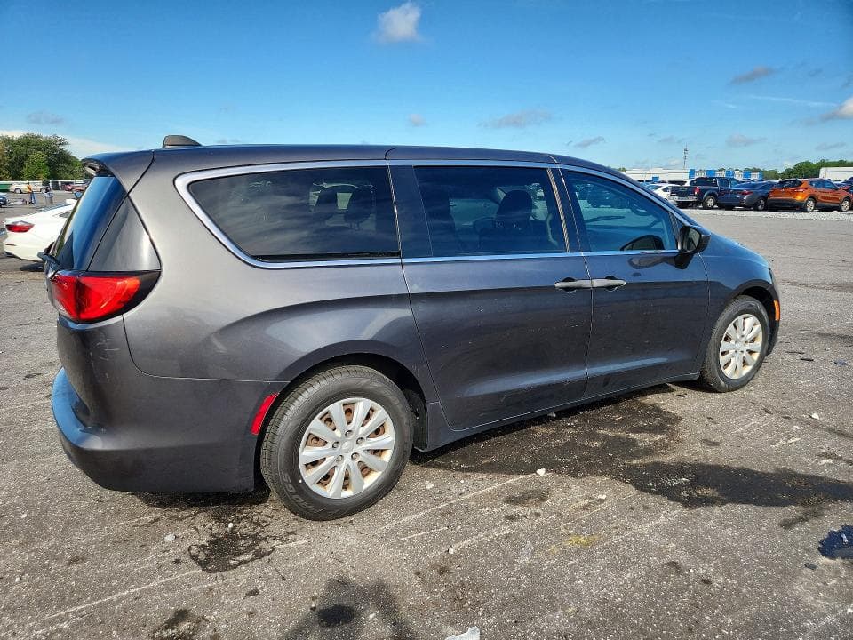 2018 CHRYSLER PACIFICA L 3