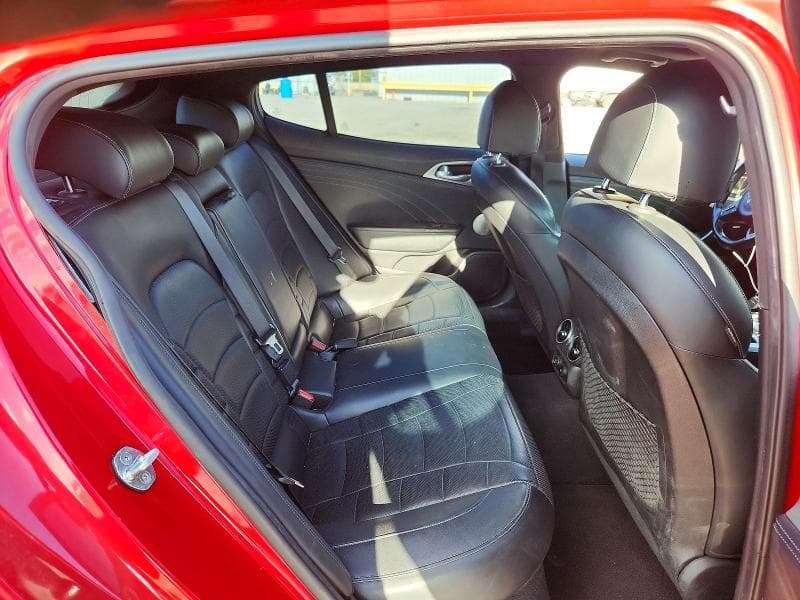 2022 KIA STINGER GT2 10
