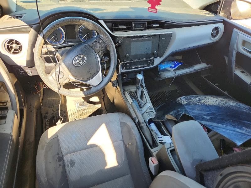2017 TOYOTA COROLLA LE 8