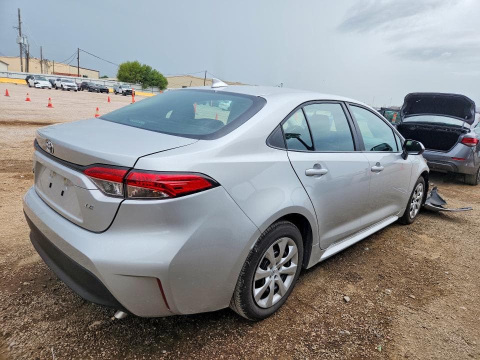 2026 TOYOTA COROLLA LE 3