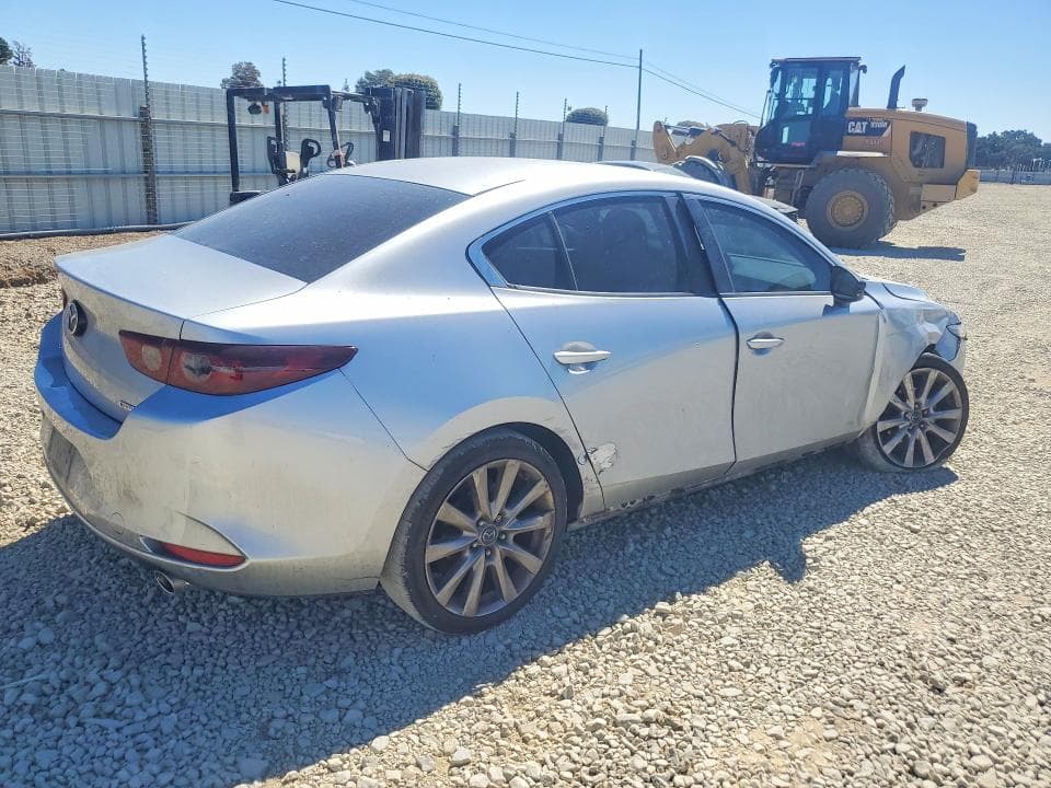 2019 MAZDA 3 SELECT 3