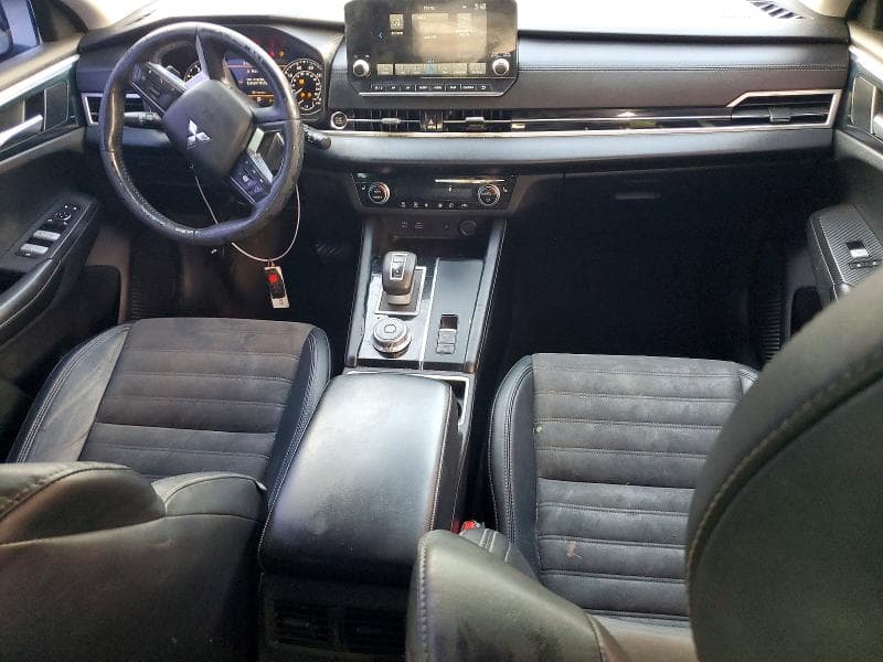 2022 MITSUBISHI OUTLANDER SE 8