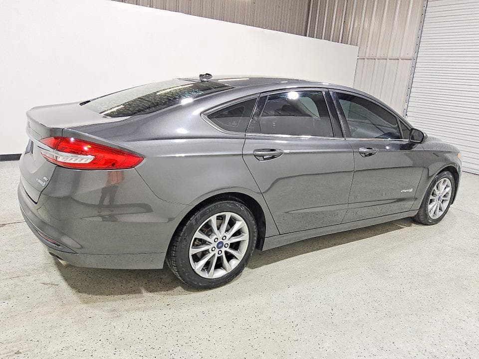 2017 FORD FUSION SE HYBRID 3