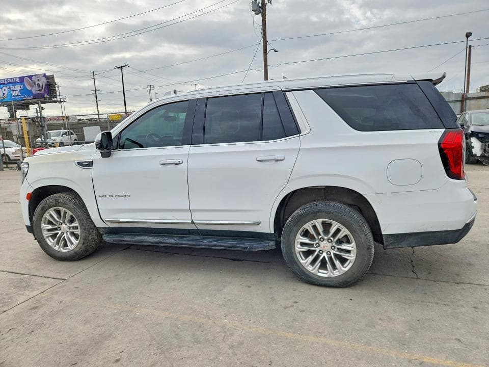 2021 GMC YUKON SLT 2
