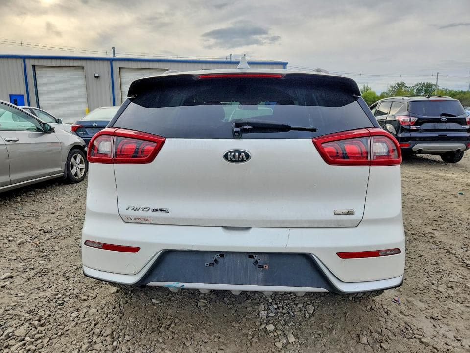 2017 KIA NIRO EX 6