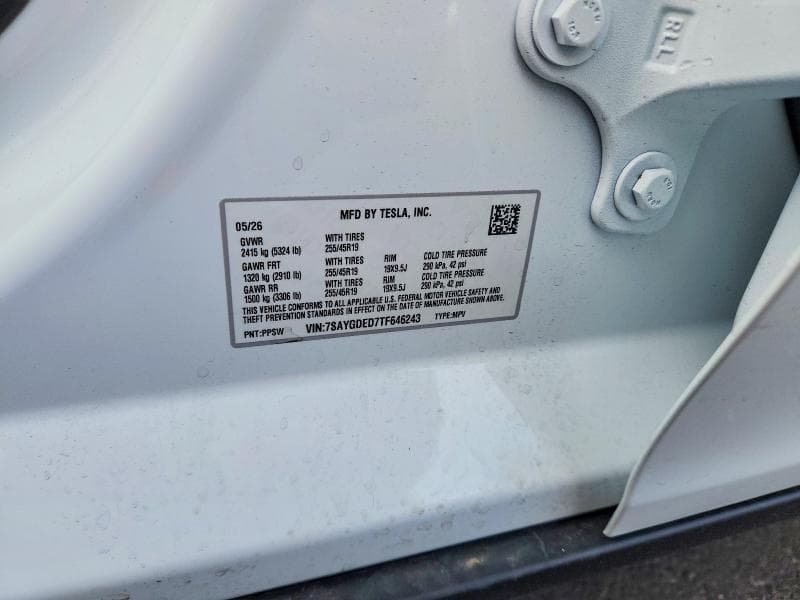 2026 TESLA MODEL Y 13