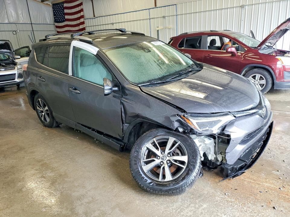 2017 TOYOTA RAV4 XLE 4