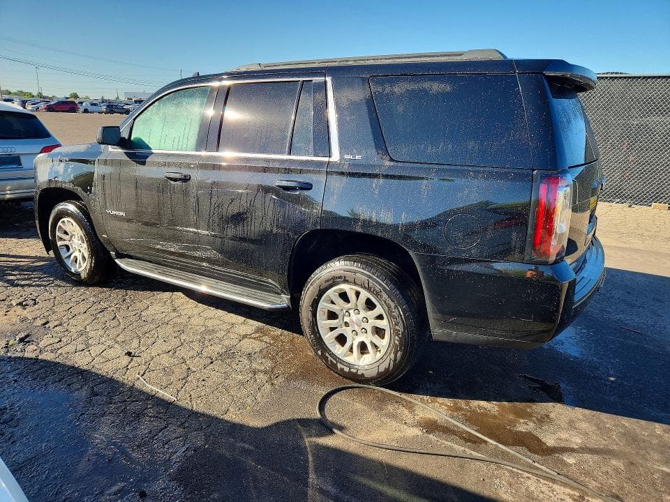 2017 GMC YUKON SLE 2