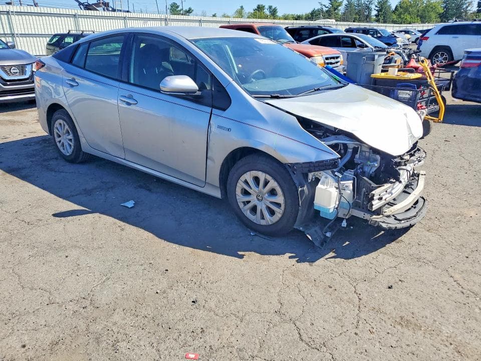 2021 TOYOTA PRIUS LE 4