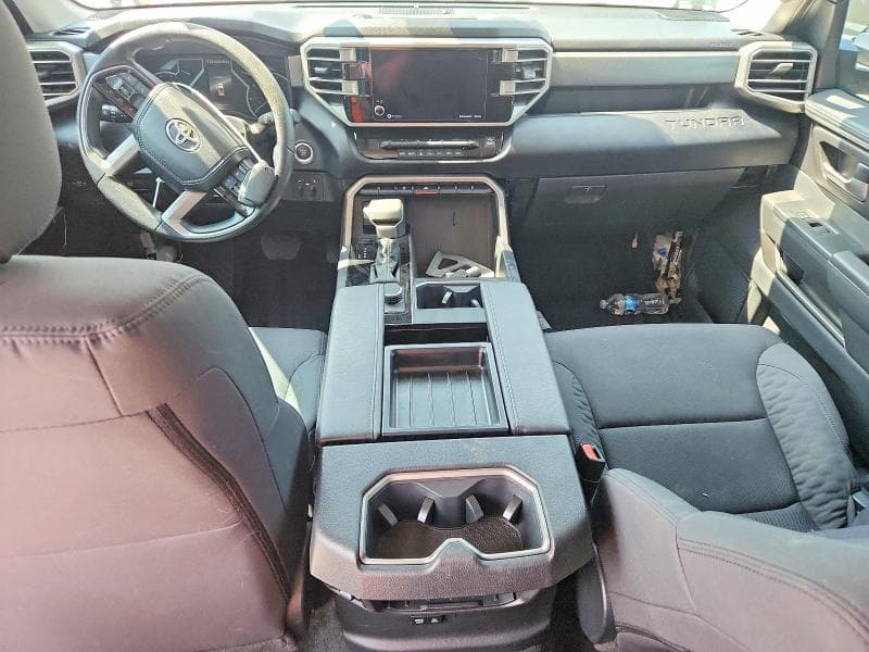 2024 TOYOTA TUNDRA SR5 8