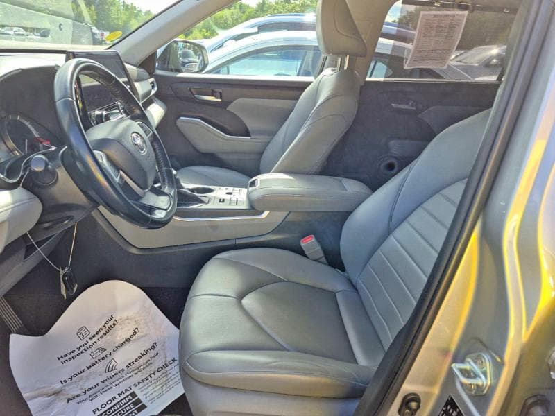 2023 TOYOTA HIGHLANDER XLE 5