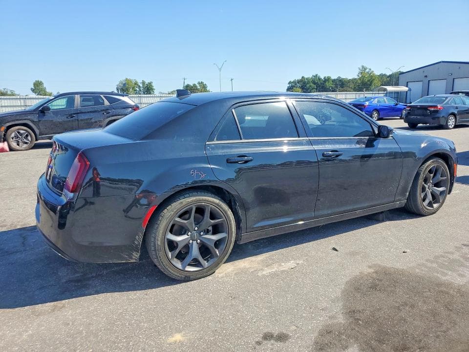 2023 CHRYSLER 300 S 3
