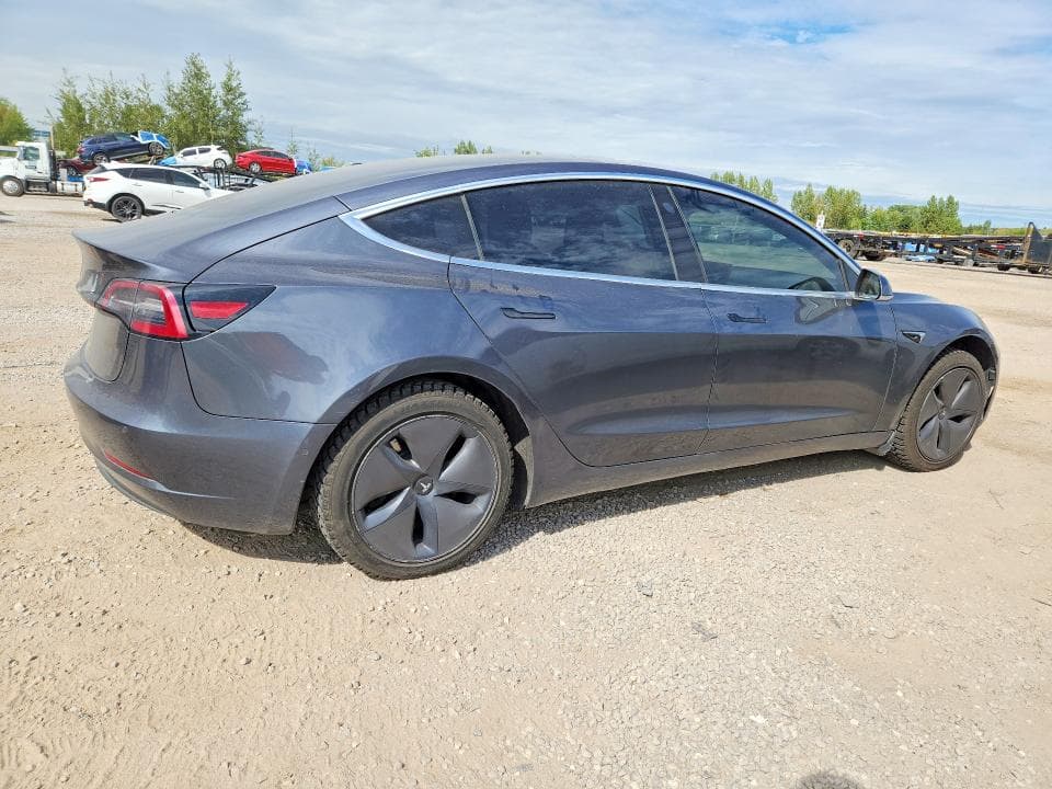 2018 TESLA MODEL 3 3