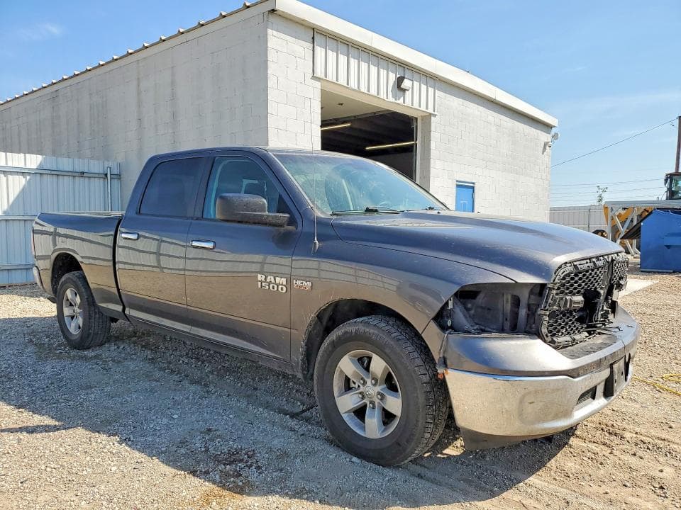 2017 RAM 1500 SLT 4