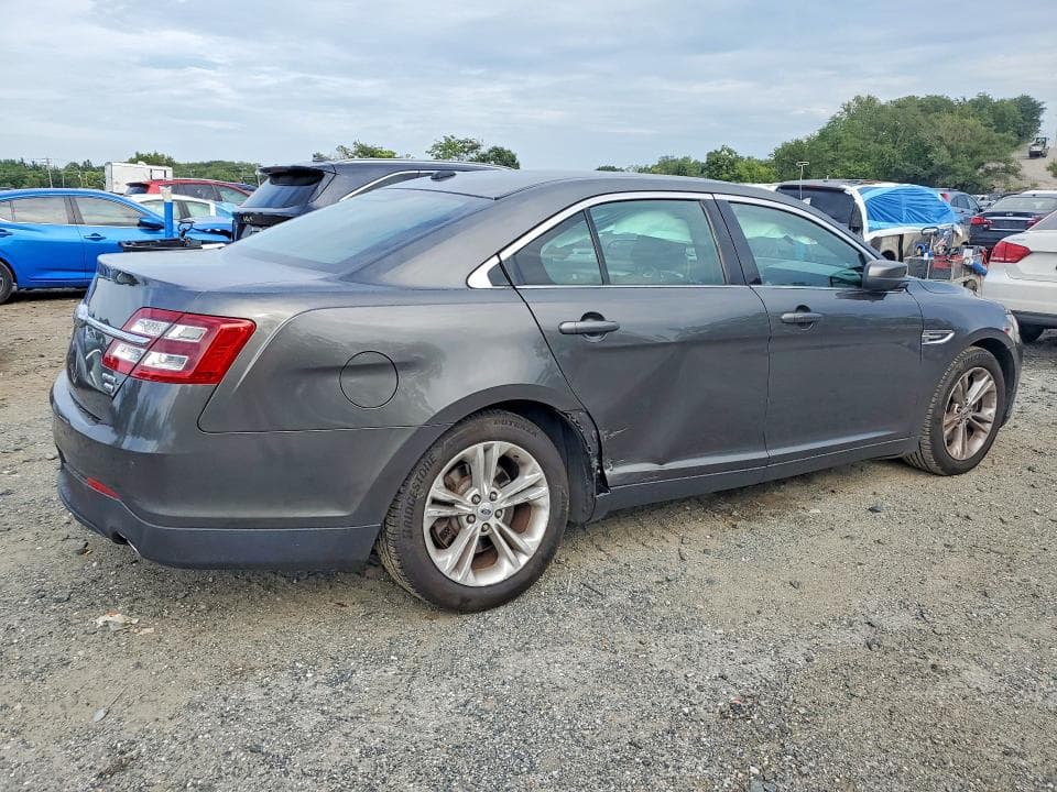 2017 FORD TAURUS SEL 3