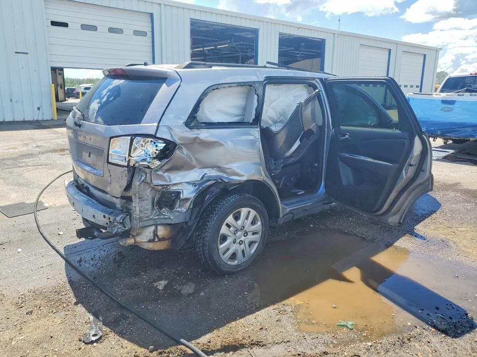 2019 DODGE JOURNEY SE 3