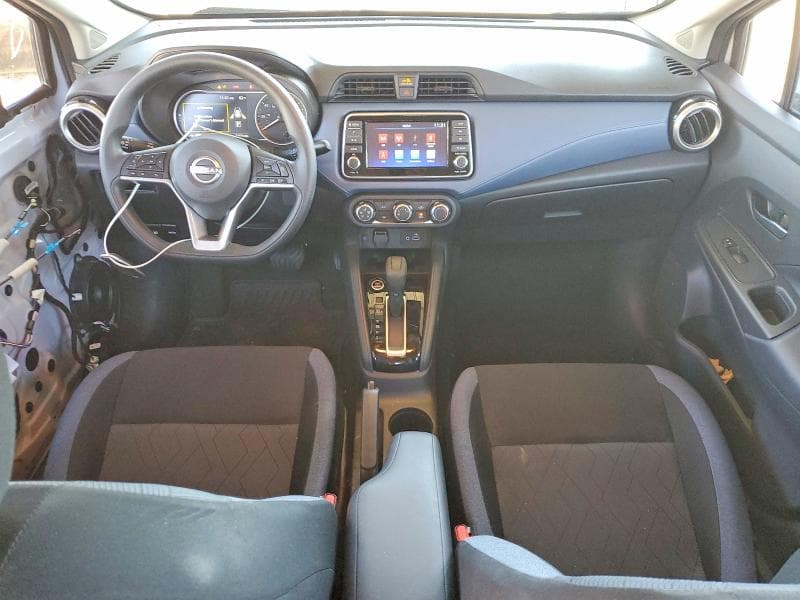 2025 NISSAN VERSA SV 8