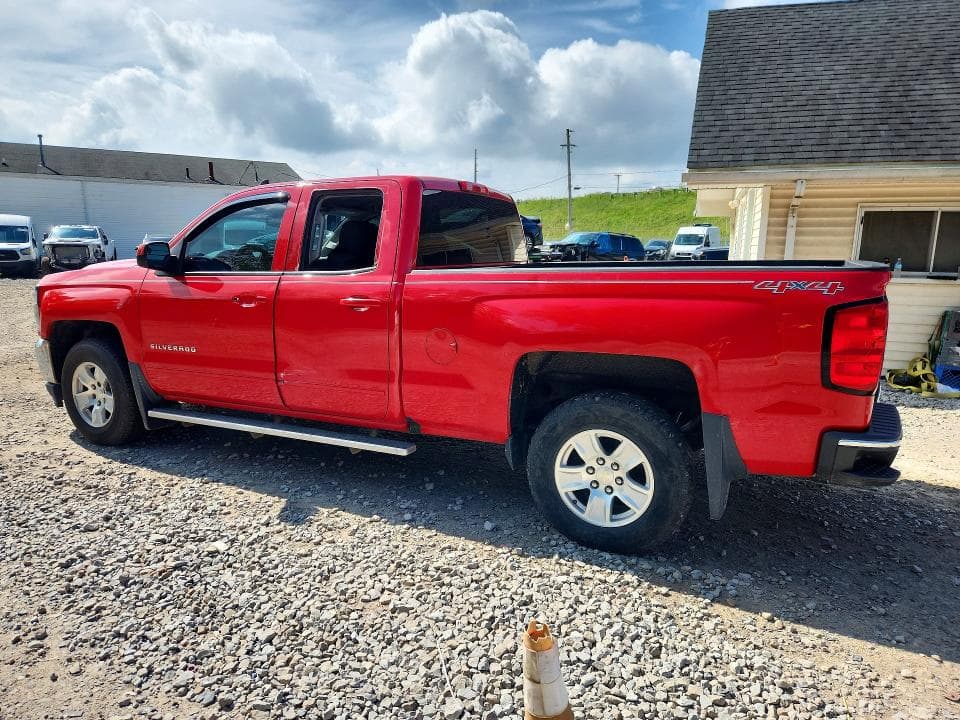2017 CHEVROLET SILVERADO K1500 LT 2