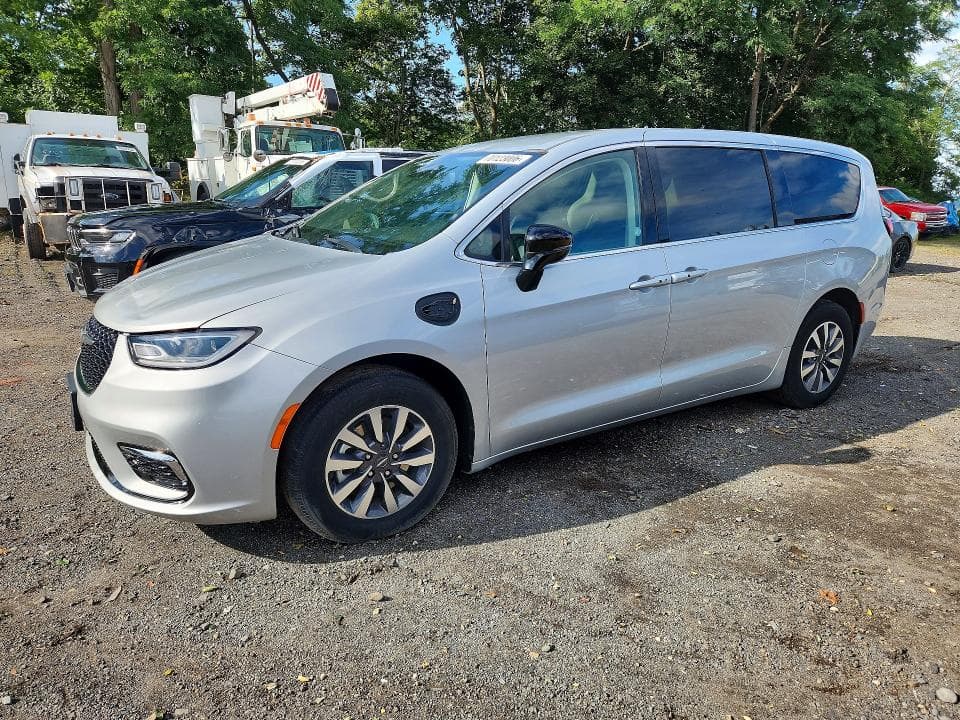 2024 CHRYSLER PACIFICA HYBRID SELECT