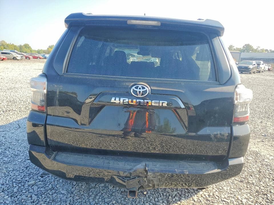 2024 TOYOTA 4RUNNER SR5 6