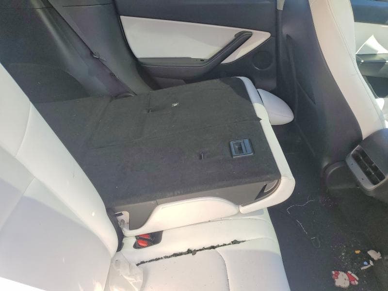 2022 TESLA MODEL Y 10