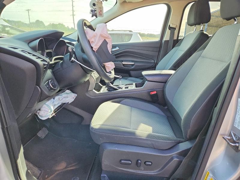 2017 FORD ESCAPE SE 7