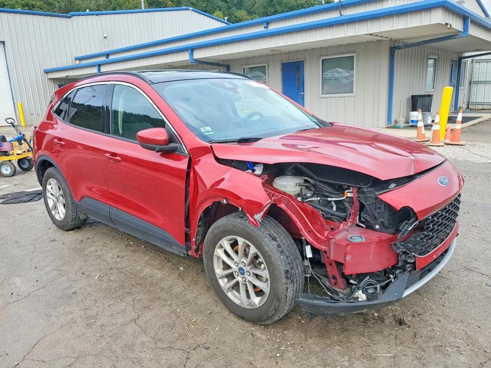 2020 FORD ESCAPE SE 4