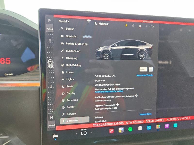 2024 TESLA MODEL X 9