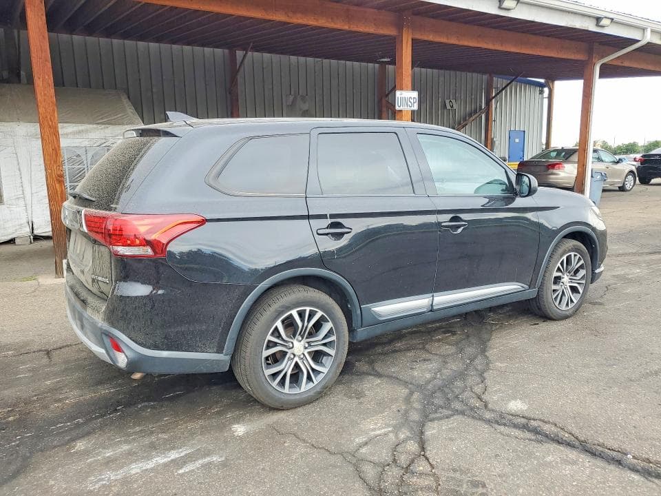 2018 MITSUBISHI OUTLANDER SE 3