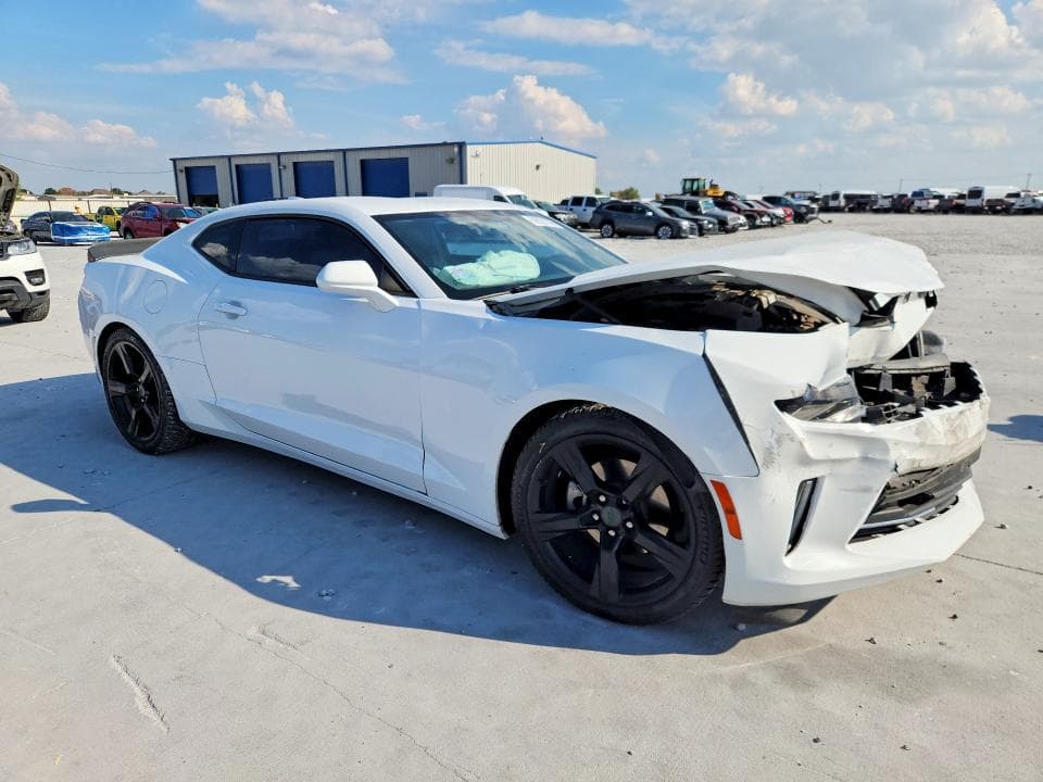 2018 CHEVROLET CAMARO LT 4