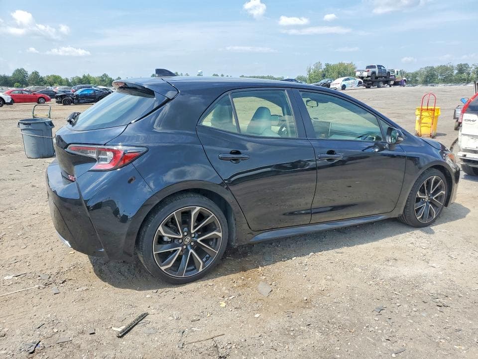 2019 TOYOTA COROLLA HATCHBACK XSE 3