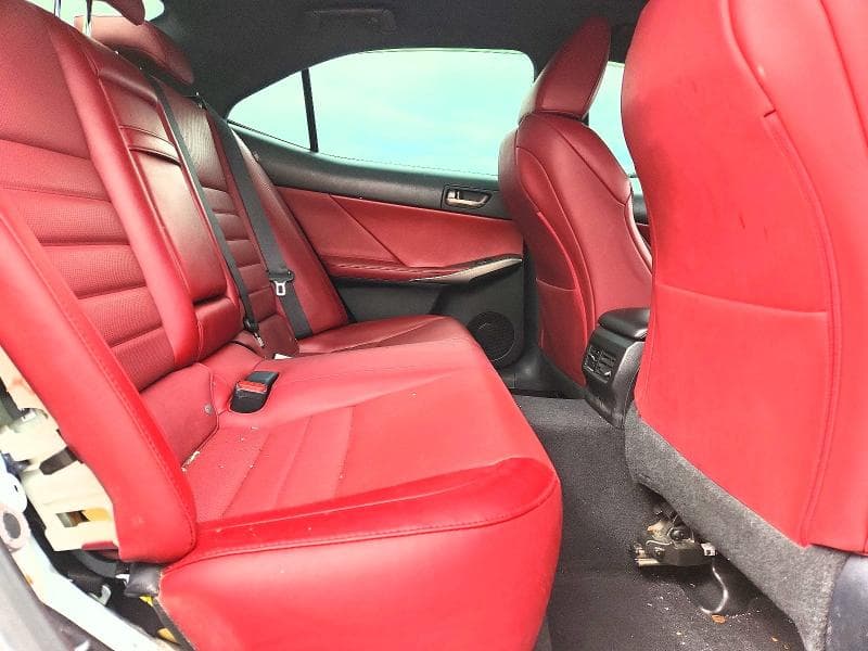 2018 LEXUS IS 300 10