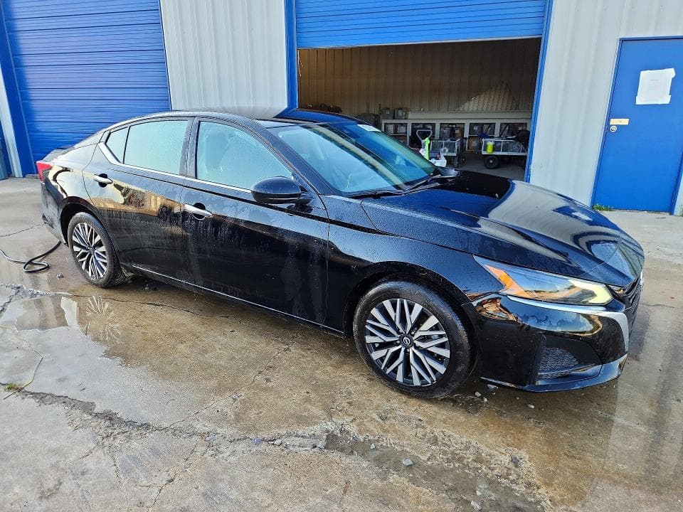 2025 NISSAN ALTIMA SV 4