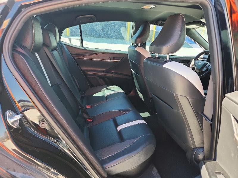 2025 TOYOTA CAMRY SE 10