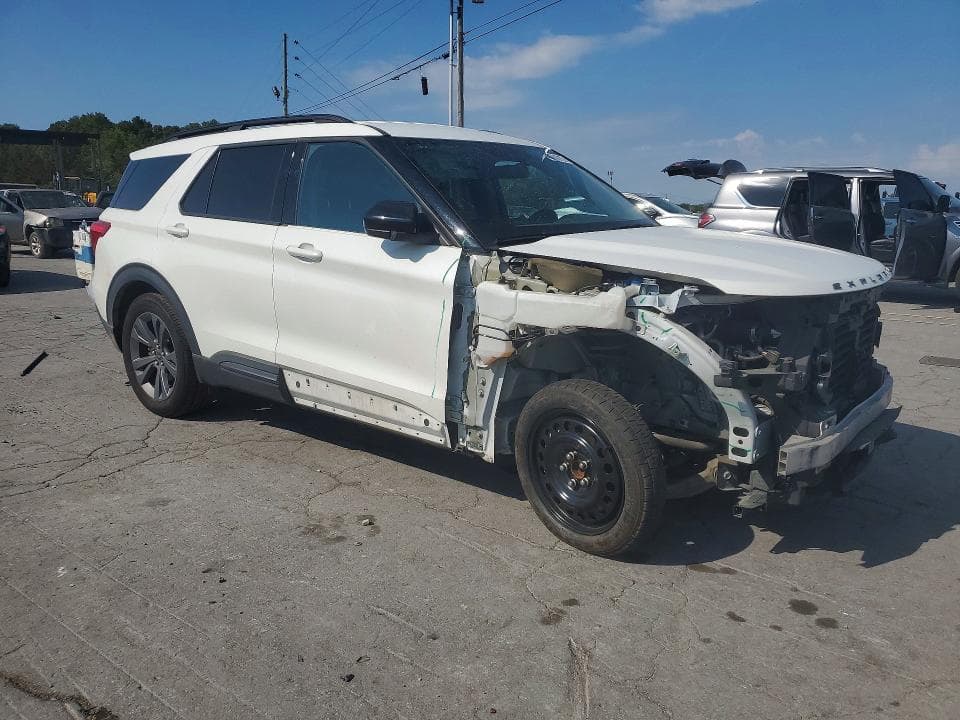 2023 FORD EXPLORER XLT 4