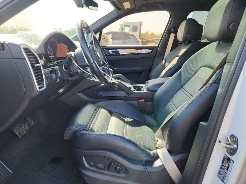 2023 PORSCHE CAYENNE BASE 7