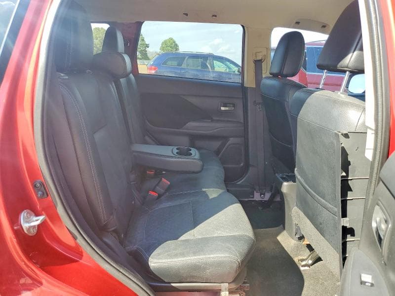 2019 MITSUBISHI OUTLANDER ES 11