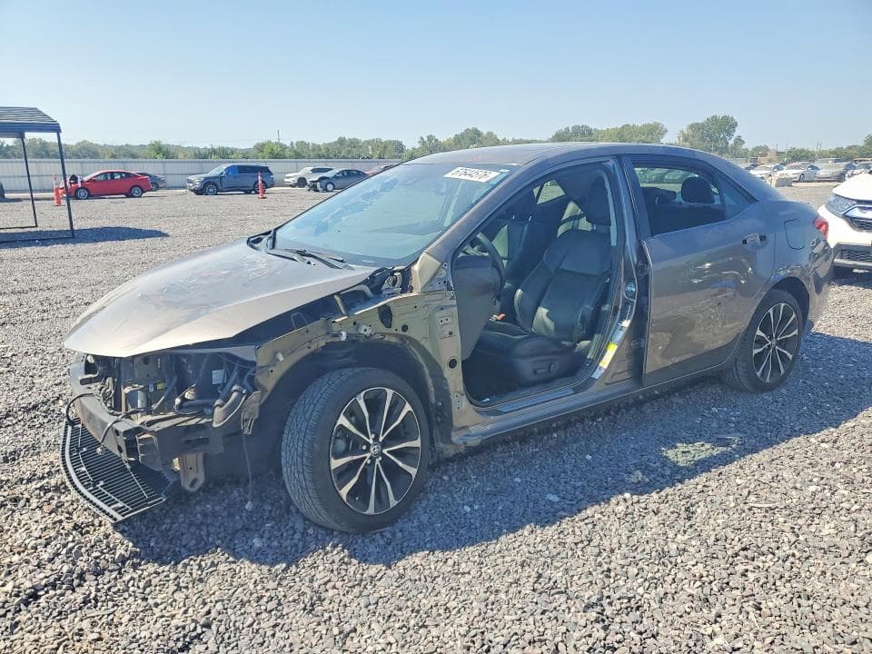 2017 TOYOTA COROLLA XSE - 1