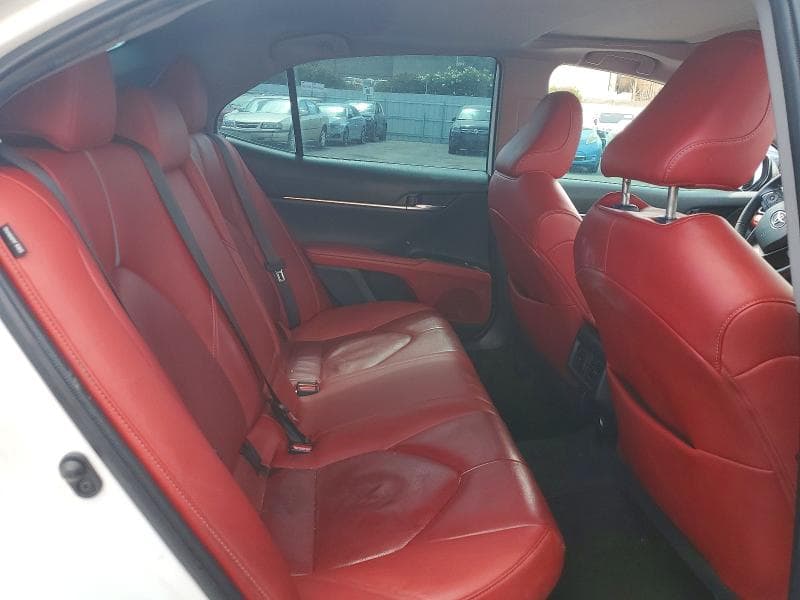 2022 TOYOTA CAMRY XSE 10