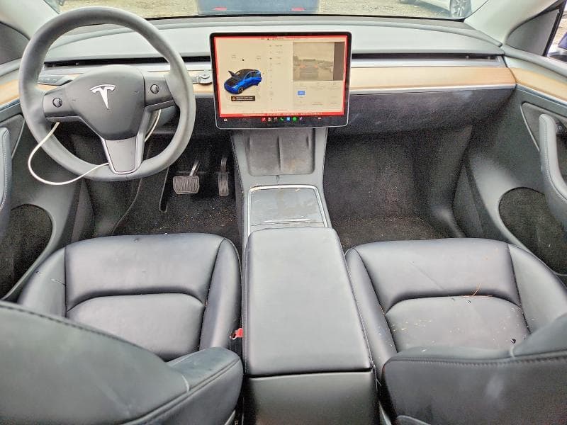 2023 TESLA MODEL Y 8
