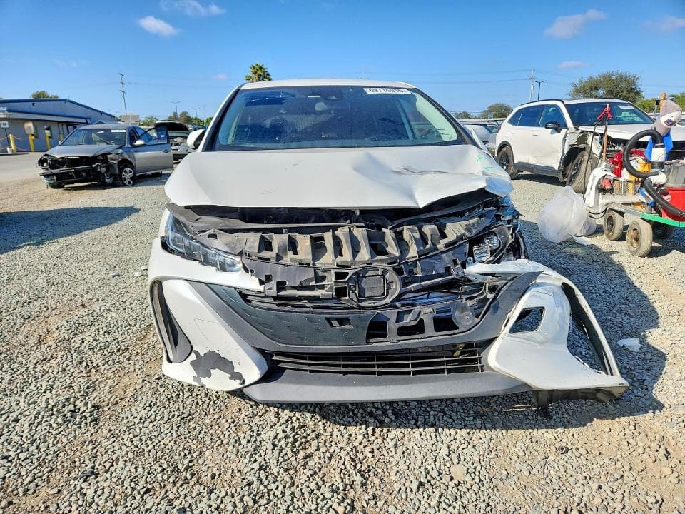 2021 TOYOTA PRIUS PRIME LE 5
