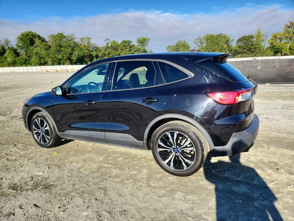 2021 FORD ESCAPE SE 2