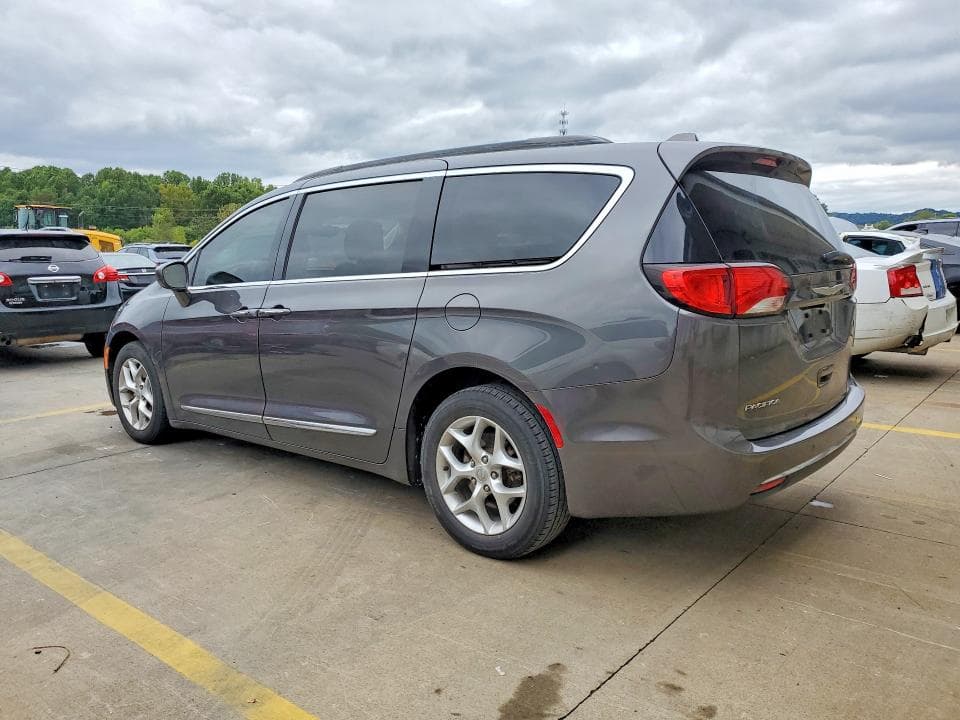 2017 CHRYSLER PACIFICA TOURING L 2
