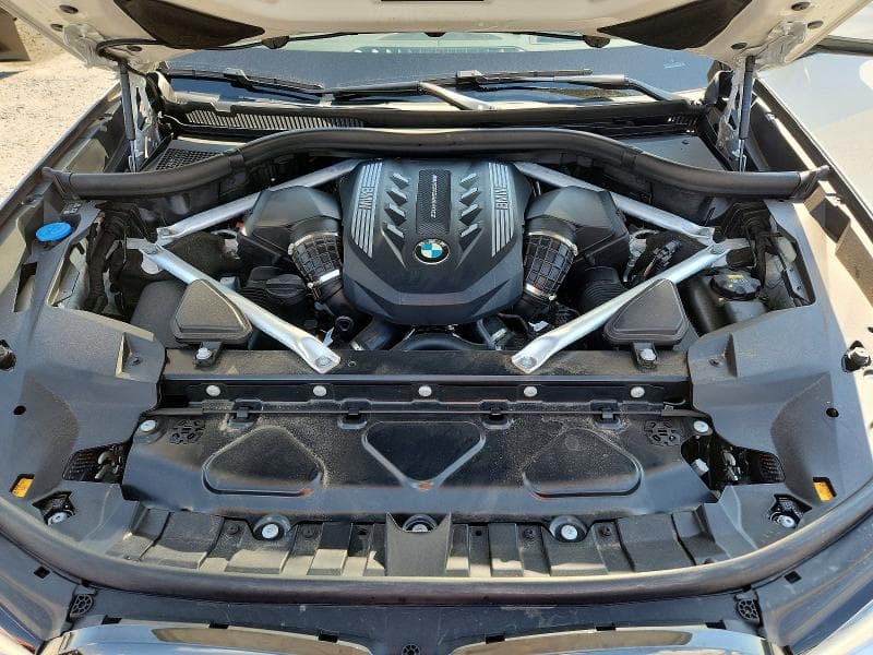 2022 BMW X7 M50I 11