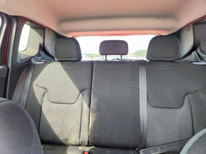 2018 JEEP RENEGADE SPORT 10