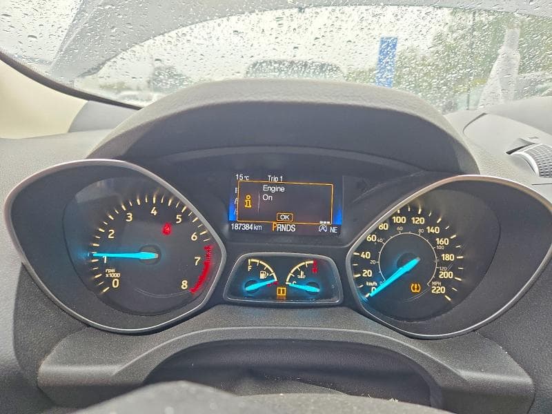 2017 FORD ESCAPE SE 9