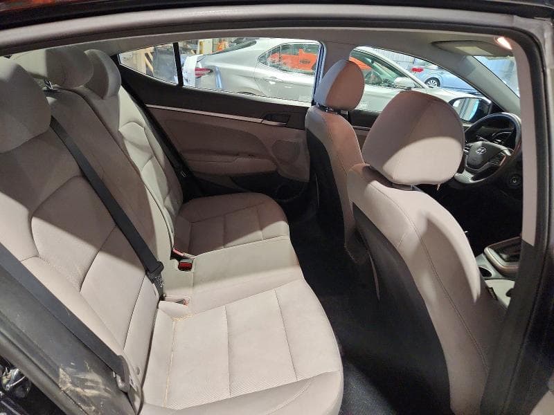2017 HYUNDAI ELANTRA SE 10