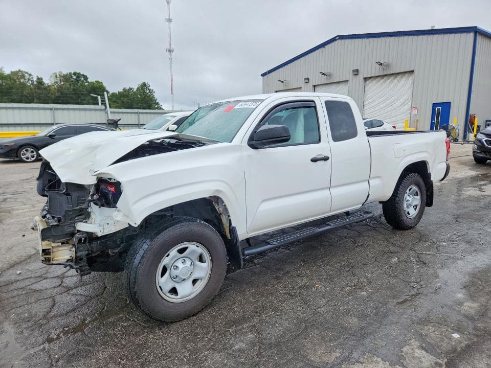 2022 TOYOTA TACOMA SR